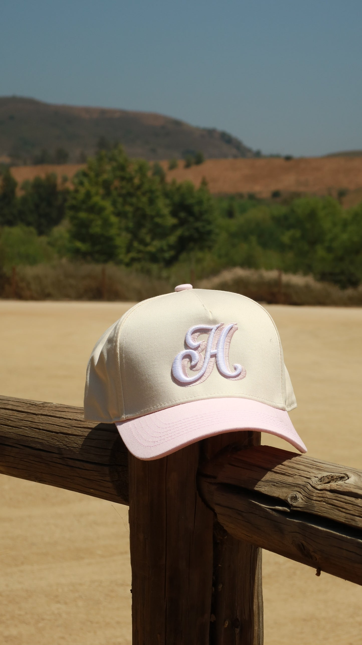 H Logo Pink